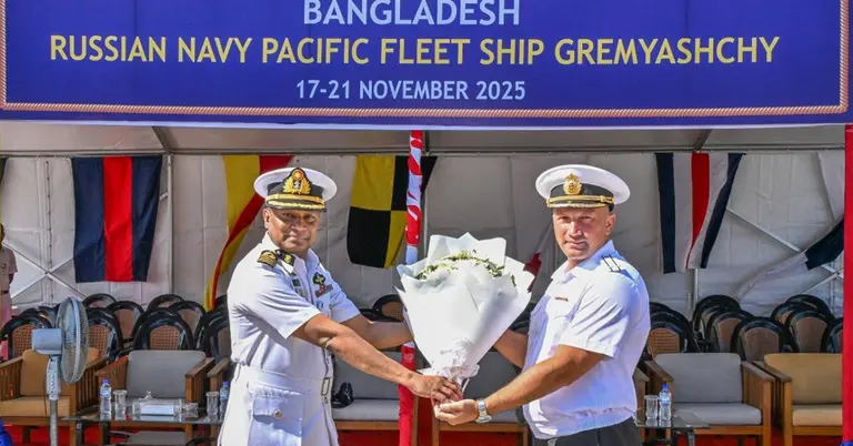 চট্টগ্রাম বন্দরে রাশিয়ান নৌবাহিনীর জাহাজ গ্রিমিয়াশ্চিকে বরণ